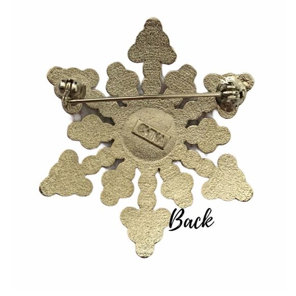 Rhinestone Encrusted Silver Tone Snowflake Winter Holiday Pin Costume Jewelry OS - Picture 2 of 2